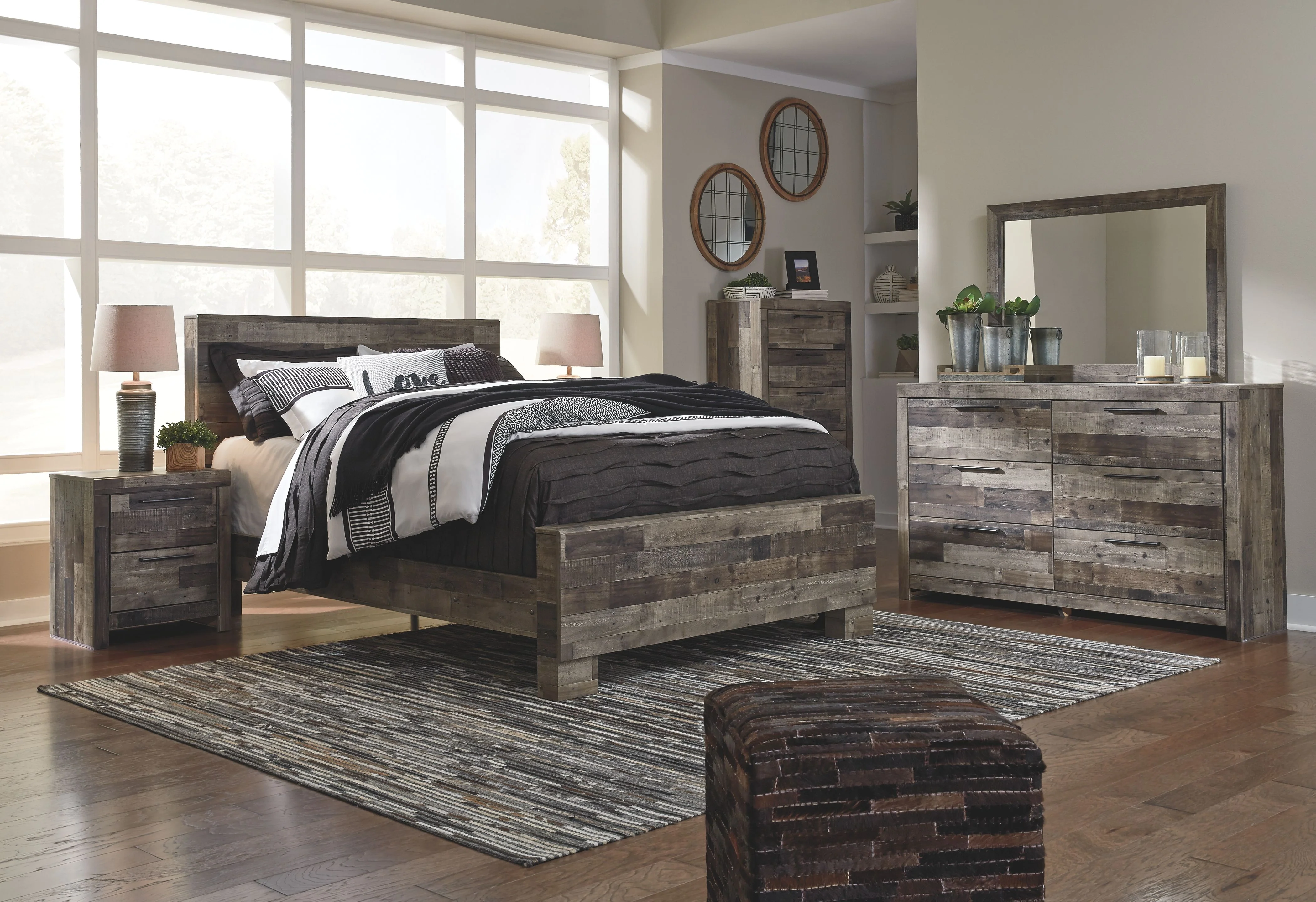 Derekson - Panel Bed - Image 36