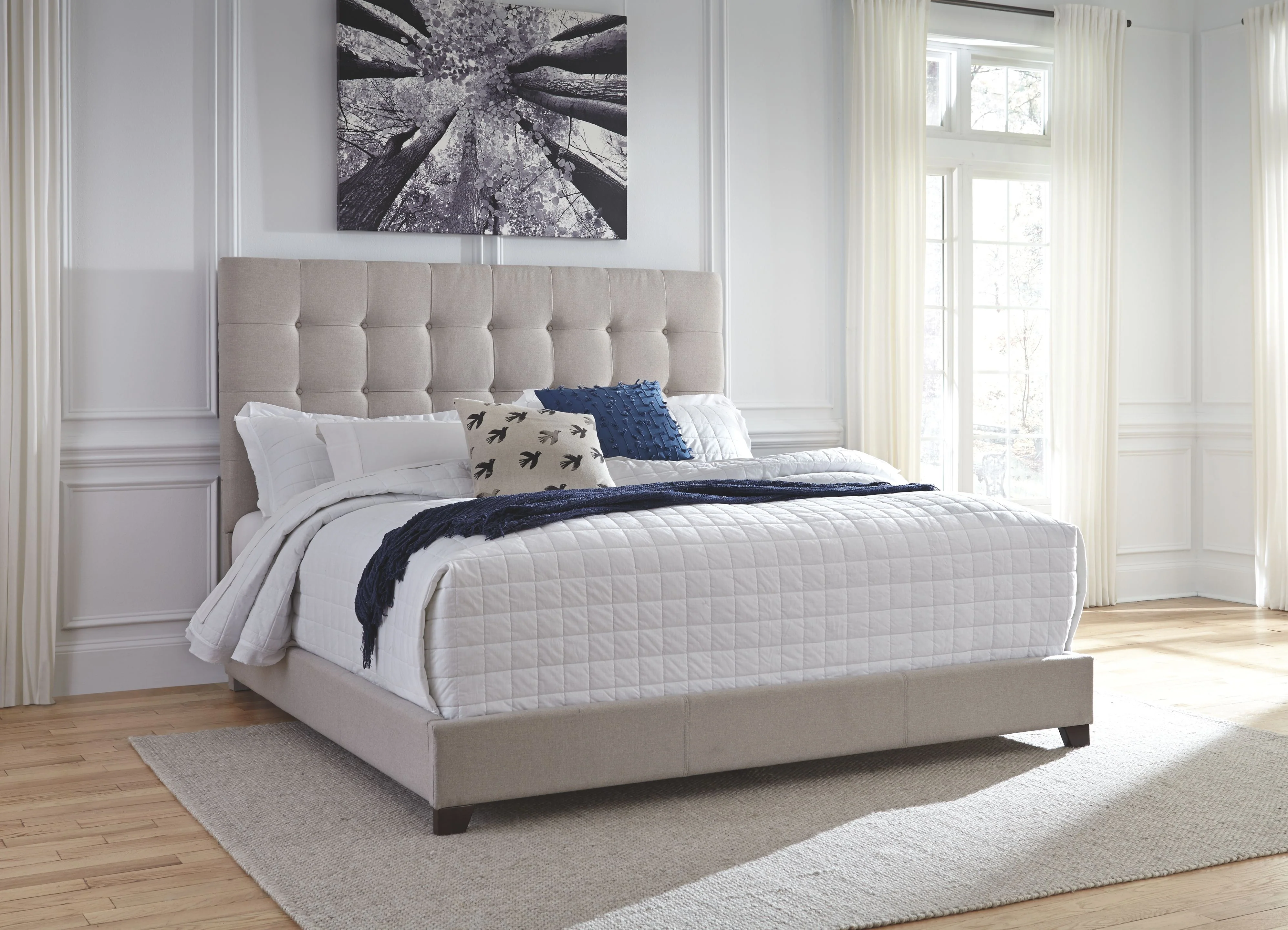 Dolante - Upholstered Bed - Image 3